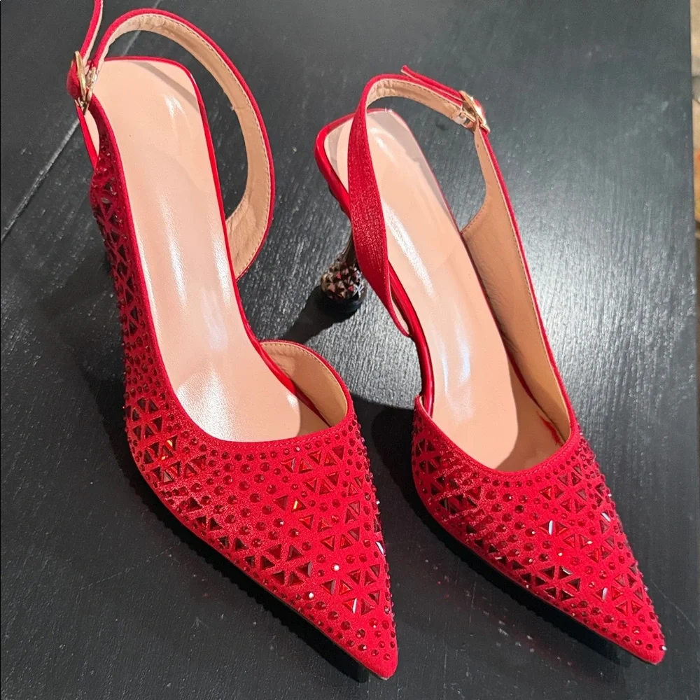 Chic Red Slingback Heels - Picture 1 of 3